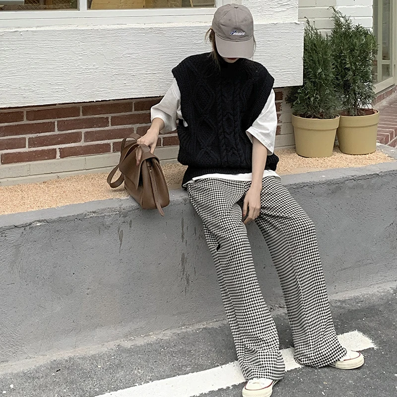 2021 New Women Spring Autumn Turtleneck Twist Sleeveless Short Tank Sweater Jacket Beige Knitted Pullover Waistcoat Vest
