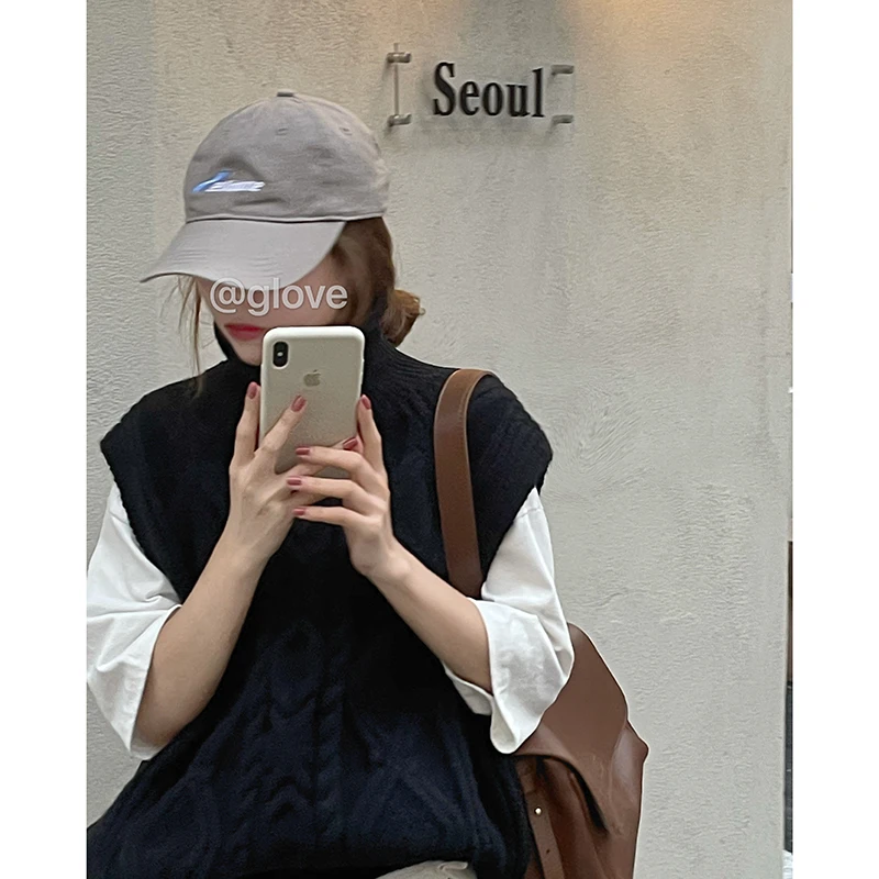 2021 New Women Spring Autumn Turtleneck Twist Sleeveless Short Tank Sweater Jacket Beige Knitted Pullover Waistcoat Vest