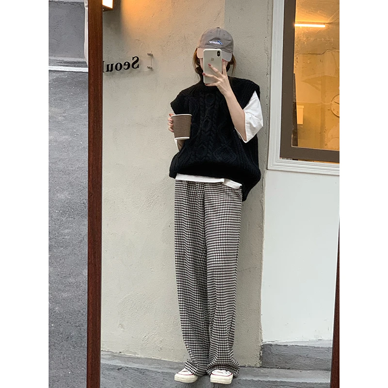 2021 New Women Spring Autumn Turtleneck Twist Sleeveless Short Tank Sweater Jacket Beige Knitted Pullover Waistcoat Vest