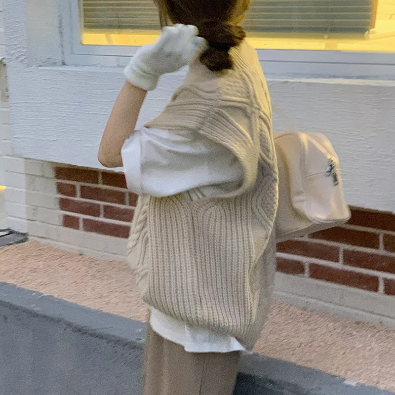 2021 New Women Spring Autumn Turtleneck Twist Sleeveless Short Tank Sweater Jacket Beige Knitted Pullover Waistcoat Vest
