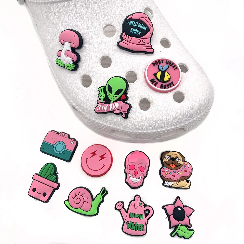 Shoe Charms Accessories Decoration Cute Pink Hole Shoes Flower Shoe Buckle PVC Soft Plastic Cartoon Detachable Match 1pcs