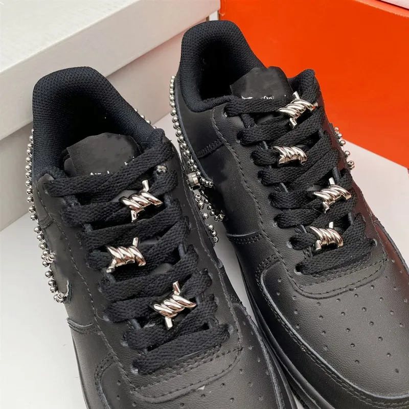 1 Pair Luxurious for Metal Buckles Wire Thorn Knot Shoe Decorative Flower Sneakers Iron Ring Shoelaces Shoe Charms Accessories