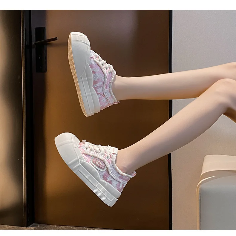 Wide Feet Round Toe Canvas Loafers Women's Leisure Lace Up Sneakers Platform Blue Pink Plimsolls Shoes Student Running Shoes