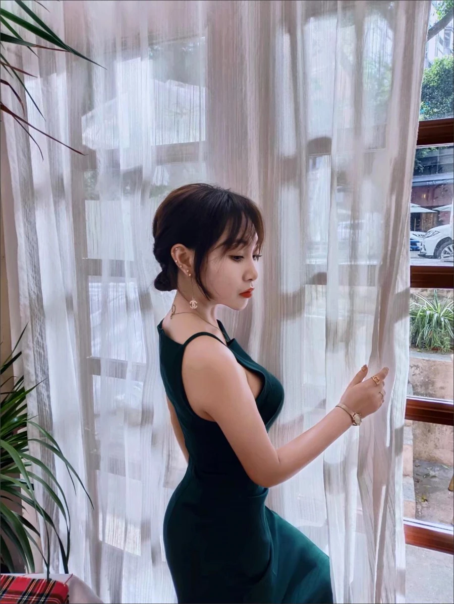 Hepburn Style Sexy Slim Split Party Dress Women French Elegant Y2k Summer Spaghetti Bodycon Dresses Korean Pleated Vestidos New