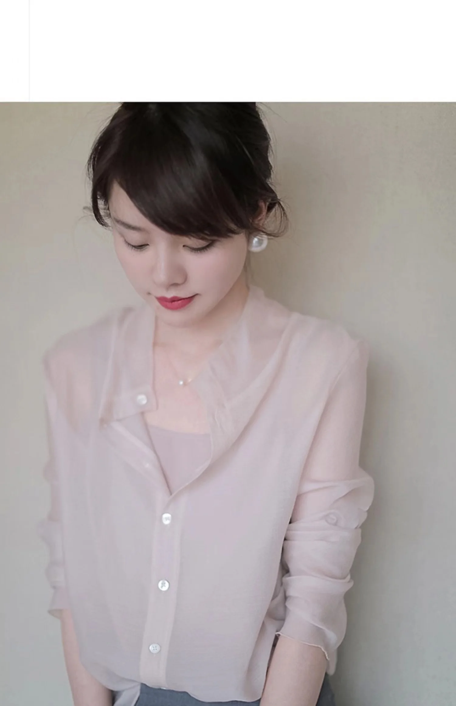 Summer 2022 New sun protection shirt women's design style French chic air conditioner top women's thin coat