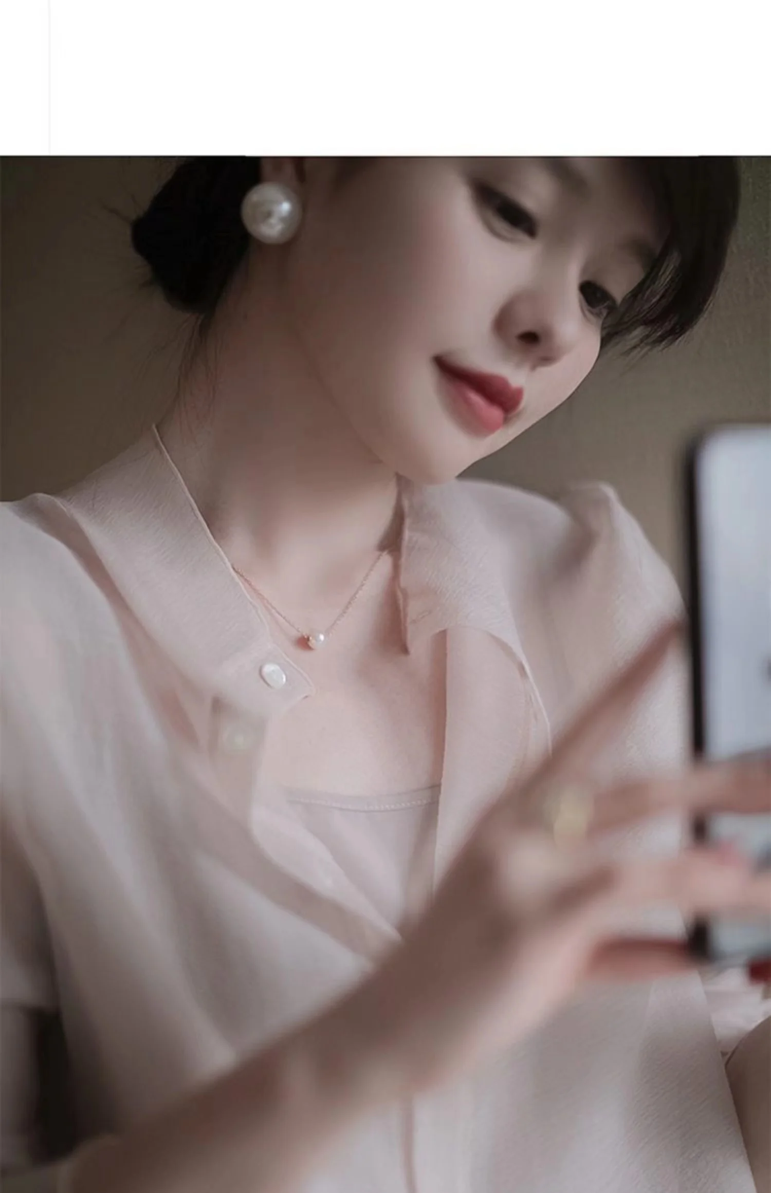 Summer 2022 New sun protection shirt women's design style French chic air conditioner top women's thin coat