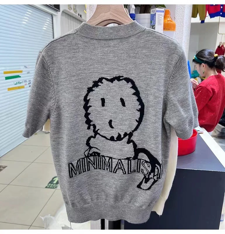 Little Lion short sleeve sweater for women early spring 2022 new chic top niche short half sleeve bottom shirt