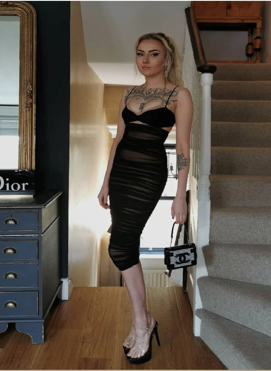 Sexy Backless Pleated Zou Suspender Dress Fashion and Elegant Black Tight-Fitting Mid-Length Dress
