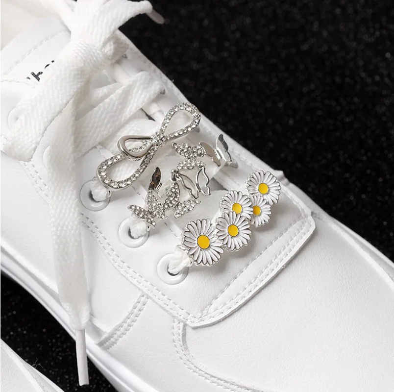 Shoelaces Decoration Metal Shoelace Buckle Pearl Bow Shoe Accessories Shiny Rhinestones Women Shoes Decorative Accessory 1Pcs