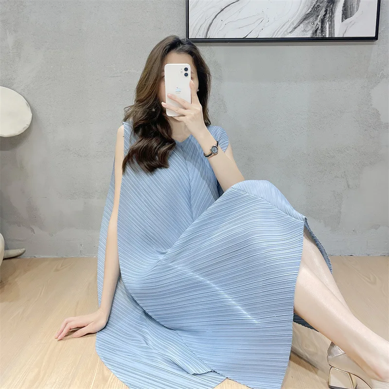 Miyake Pleated Midi Skirt for Women Monochromatic Elegant Loose Dress Sleeveless V-Neck New Fashion Design Spring Summer 2022