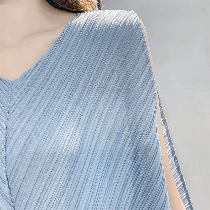 Miyake Pleated Midi Skirt for Women Monochromatic Elegant Loose Dress Sleeveless V-Neck New Fashion Design Spring Summer 2022