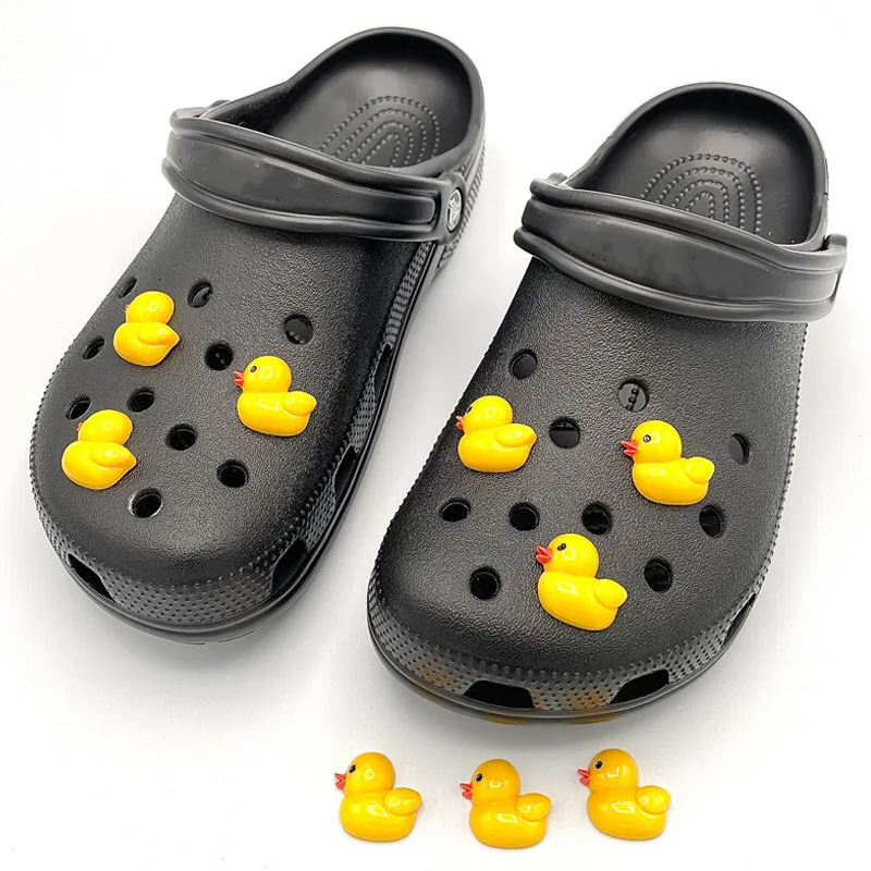 9 pcs Cartoon Little Yellow Duck Icon Resin Hole Shoe Charms Decoration Shoe Buckle Flower Accessories