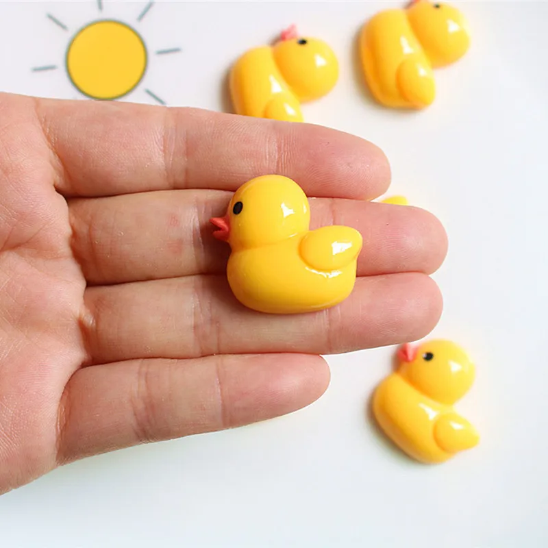 9 pcs Cartoon Little Yellow Duck Icon Resin Hole Shoe Charms Decoration Shoe Buckle Flower Accessories
