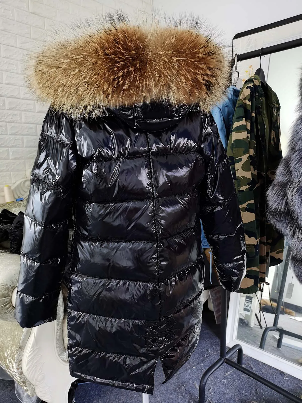 Maomaokong Winter waterproof Jacket Women Real White Duck Down Lining Coat natural Raccoon Fur Collar Warm Black down jacket