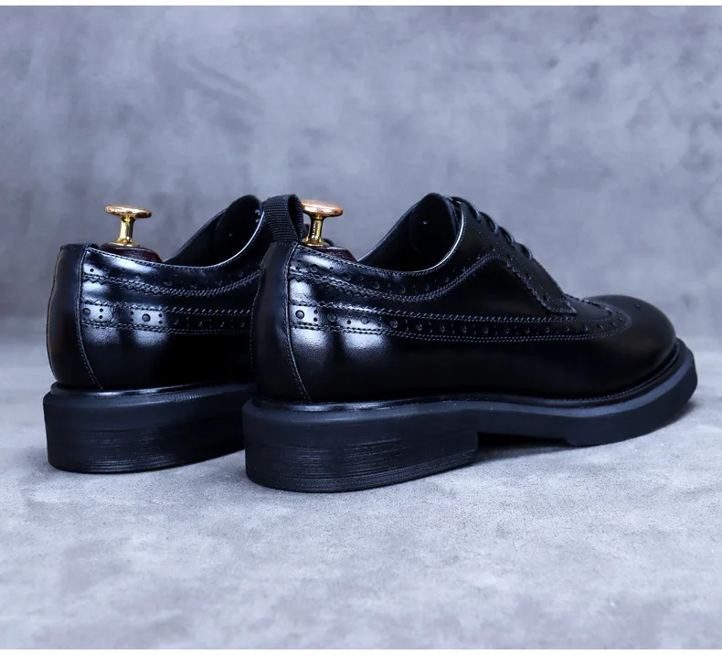 Handmade Leather Shoes Men Summer New Brogue Carved Business Dress Shoe Mens Black Casual Increase British Lace-Up Oxfrods