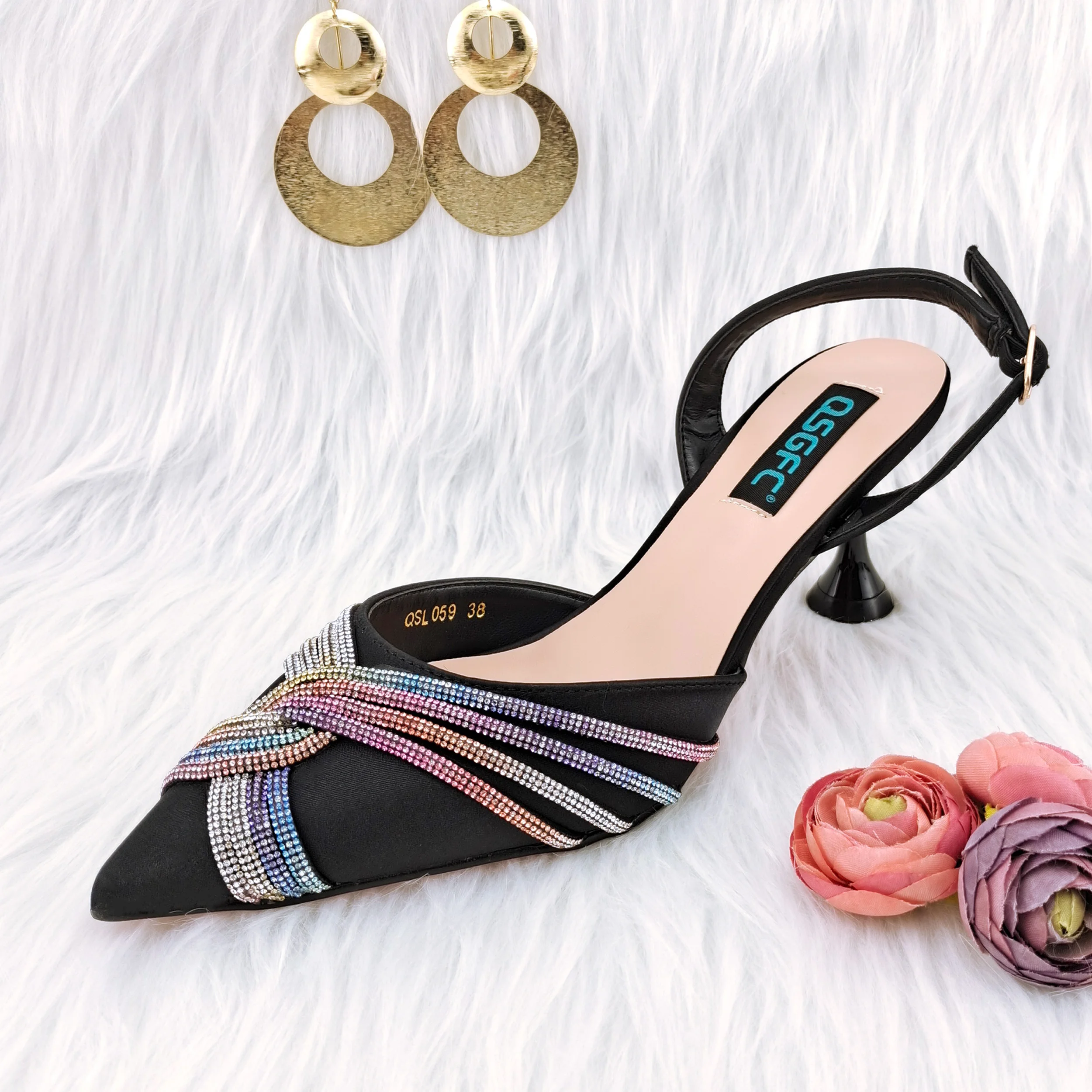 QSGFC New Black Color Flash Diamond Decoration Elegant And Intellectual Exquisite Banquet Ladies Shoes And Bag