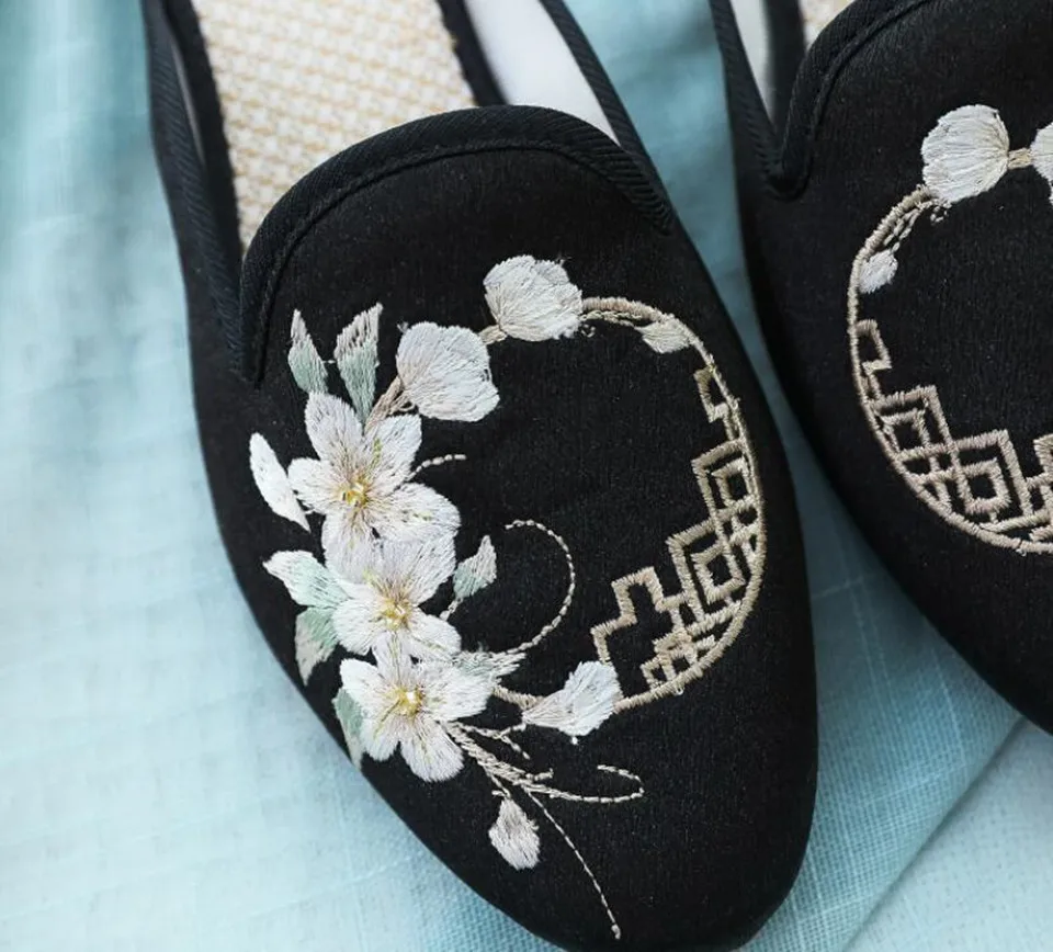 Ethnic Embroidered Satin Slippers for Women Vintage Dress Slides Female Backless Sandals, Spring and Summer Shoes