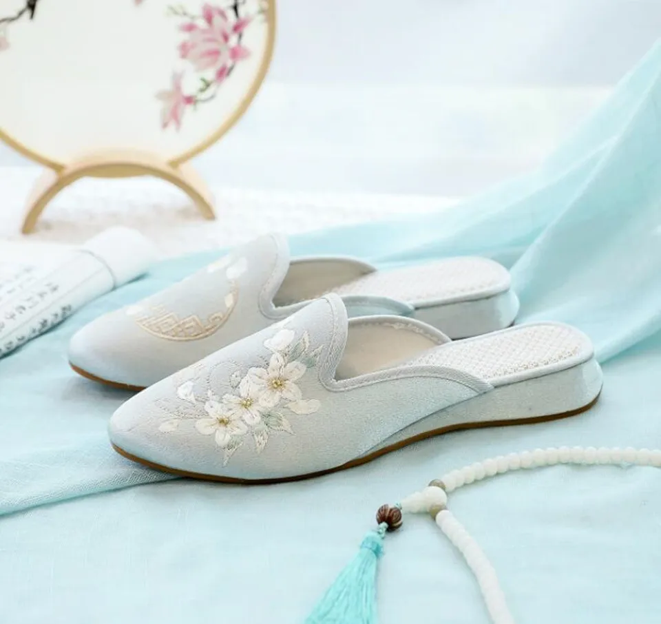 Ethnic Embroidered Satin Slippers for Women Vintage Dress Slides Female Backless Sandals, Spring and Summer Shoes