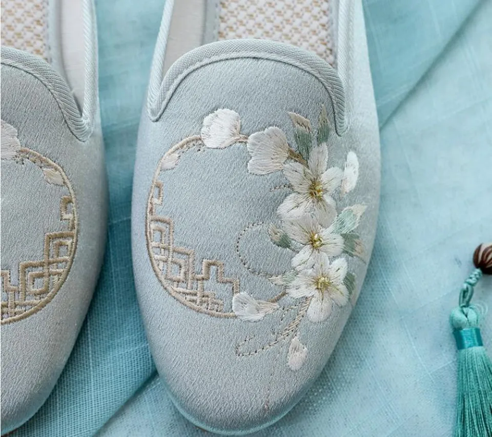 Ethnic Embroidered Satin Slippers for Women Vintage Dress Slides Female Backless Sandals, Spring and Summer Shoes
