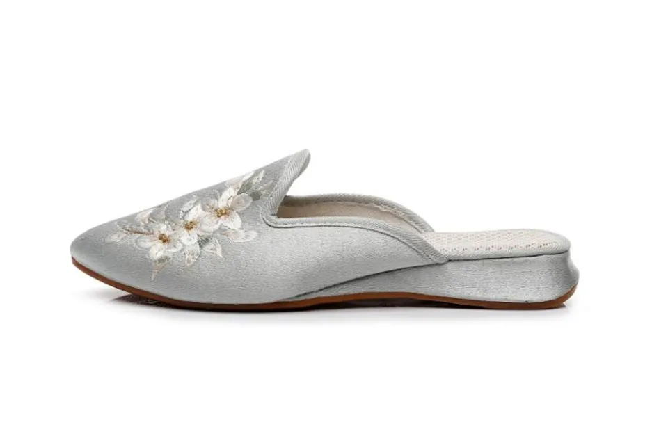 Ethnic Embroidered Satin Slippers for Women Vintage Dress Slides Female Backless Sandals, Spring and Summer Shoes