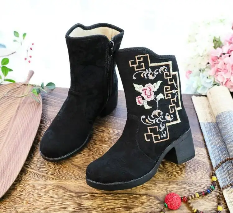 Women Stacked Heel Mid Calf Boots Zip up High Riding Boot Faux Suede Retro Appliques Long Booties for Female Plush Winter Shoe