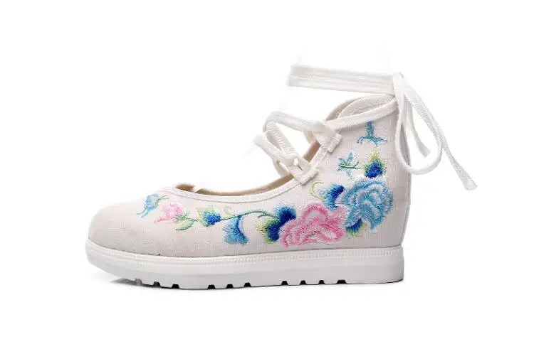 Spring Women Cross-Tied Embroidered Casual Shoes Girls Vintage Canvas Sneakers Ethnic Lace-Up Female Wedges Dancing Shoes