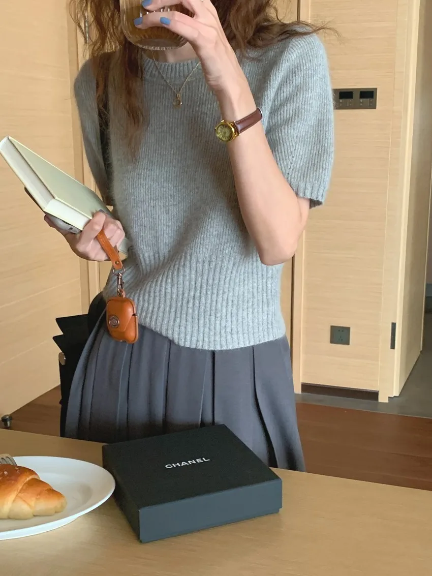Cashmere knit short sleeve women's bottom loose top half sleeve T-shirt spring and autumn pullover short wool half sleeve