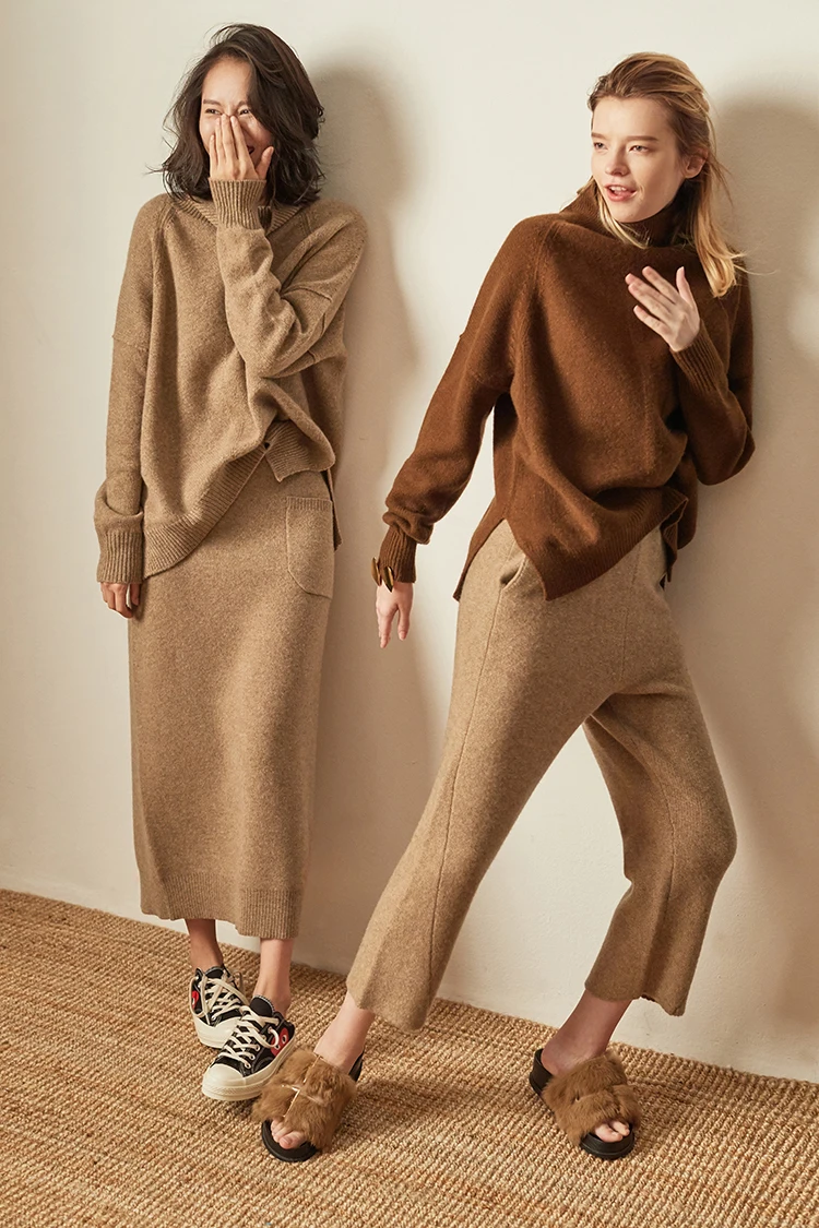 Autumn and Winter New Cashmere Sweater Women's High-Necked Pullover Loose Thick Sweater Short Paragraph Knit Shirt