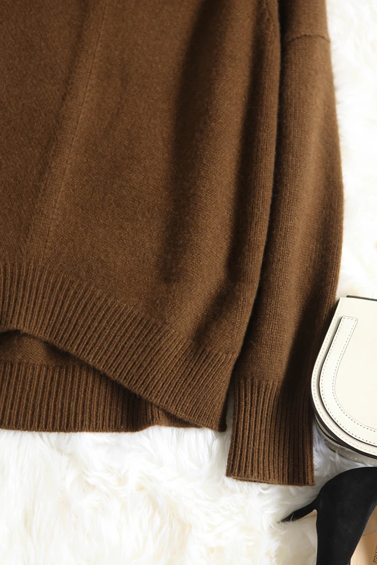 Autumn and Winter New Cashmere Sweater Women's High-Necked Pullover Loose Thick Sweater Short Paragraph Knit Shirt