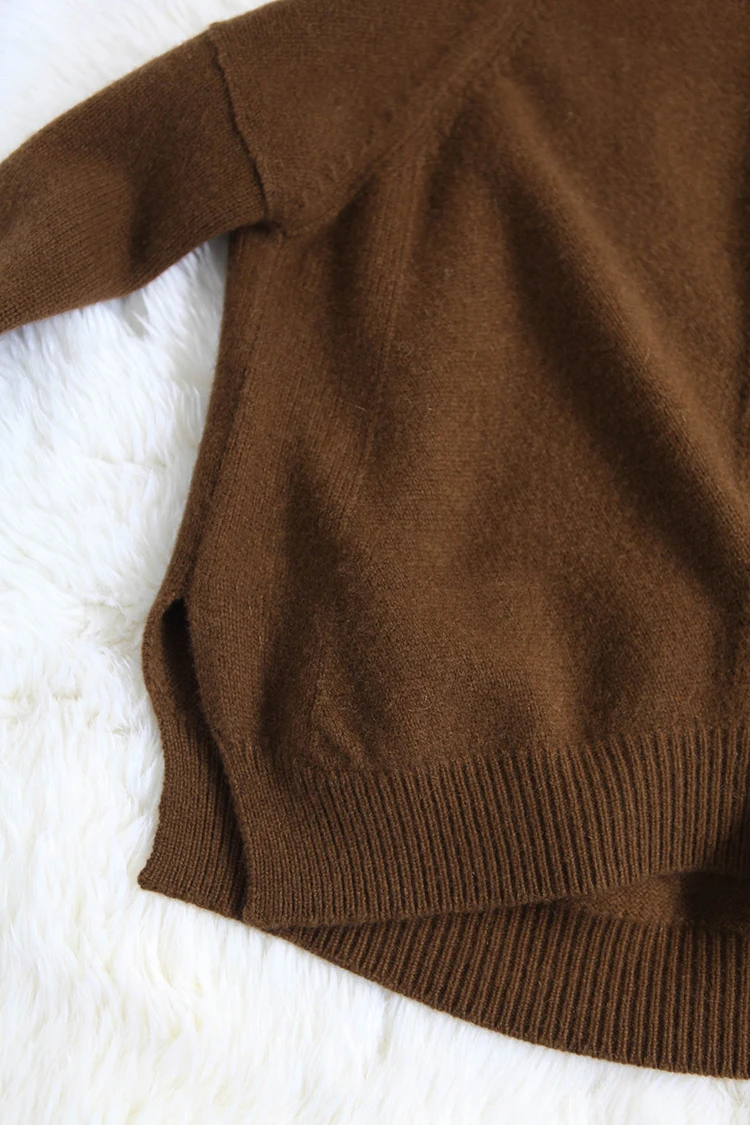 Autumn and Winter New Cashmere Sweater Women's High-Necked Pullover Loose Thick Sweater Short Paragraph Knit Shirt