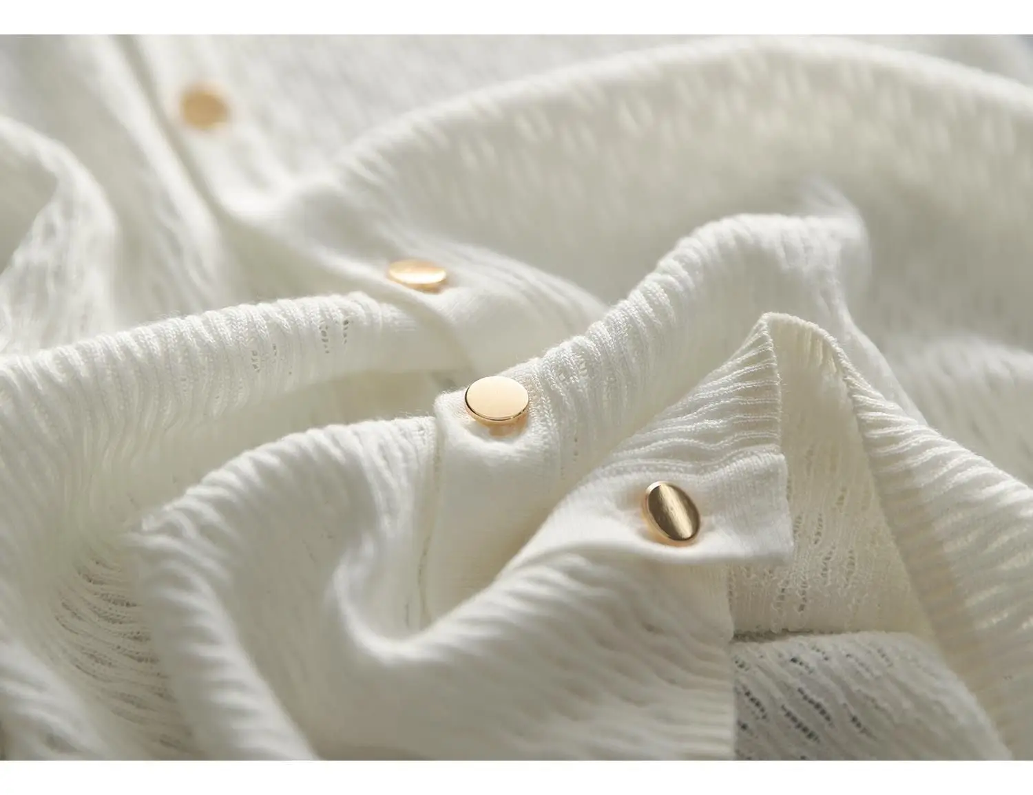 Temperament French hollow out ice silk short sleeve sweater cardigan female summer new thin loose jacket jacket