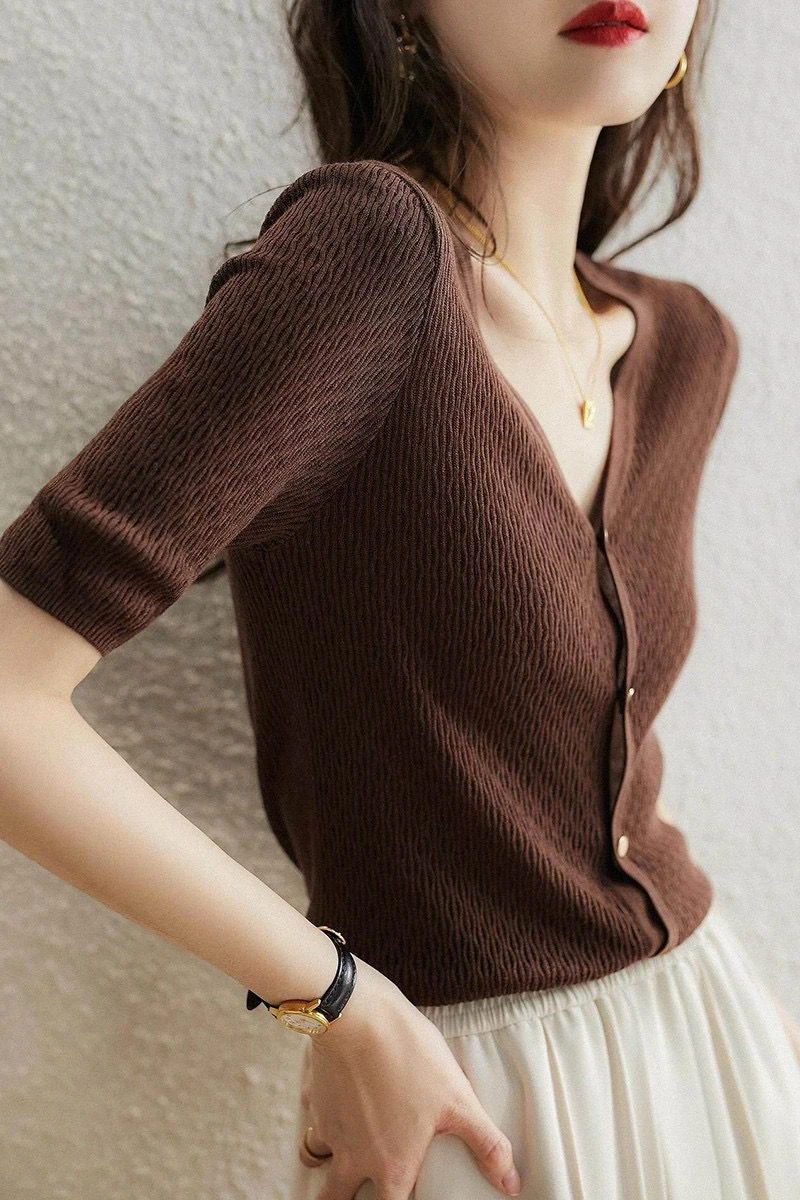 Temperament French hollow out ice silk short sleeve sweater cardigan female summer new thin loose jacket jacket