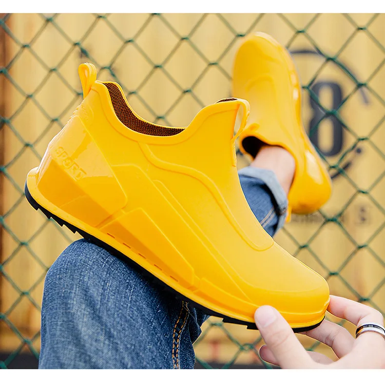 New Men's Outdoor Non-slip Hiking Shoes Shaxi Fishing Rain Boots Black Work Shoes Durable Waterproof Rubber Fishing Shoes