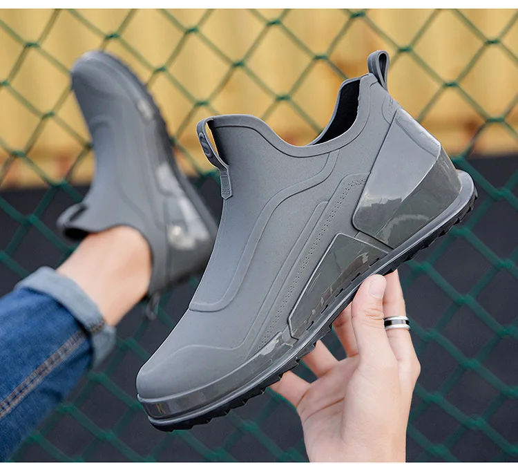 New Men's Outdoor Non-slip Hiking Shoes Shaxi Fishing Rain Boots Black Work Shoes Durable Waterproof Rubber Fishing Shoes