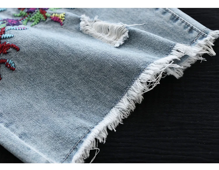 Amax luluE 2025 Womens Luxury Spring Loose Embroidery Wide Trousers Holes Leisure Jeans Females Classic Vintage Punk Denim Pants