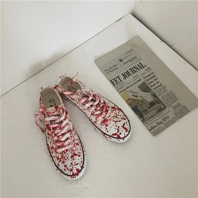 Trend Mens Canvas Shoes Cool Boys Board Shoes Colorful Graffiti Footwear Faux Blood-stained Male Sneakers Man's Vulcanized Shoes