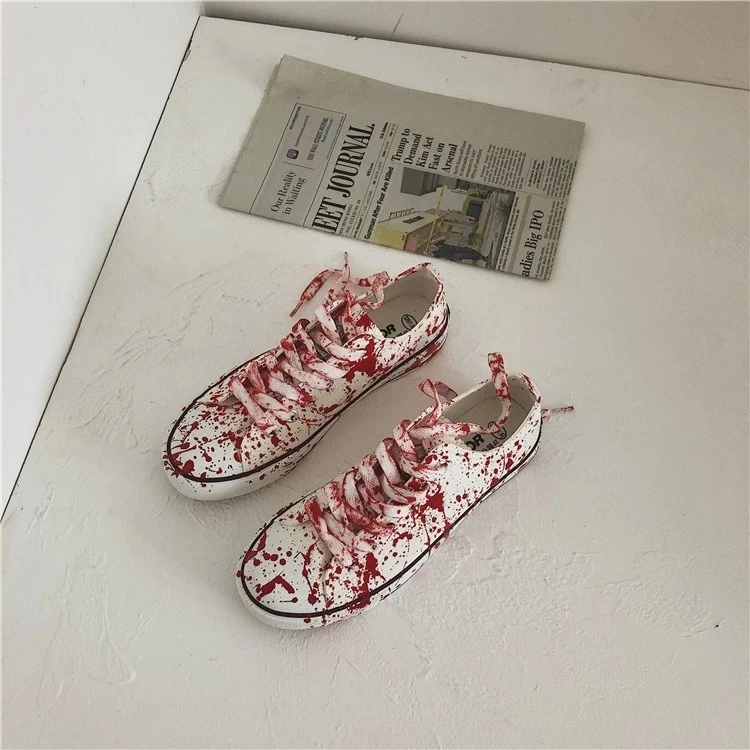 Trend Mens Canvas Shoes Cool Boys Board Shoes Colorful Graffiti Footwear Faux Blood-stained Male Sneakers Man's Vulcanized Shoes