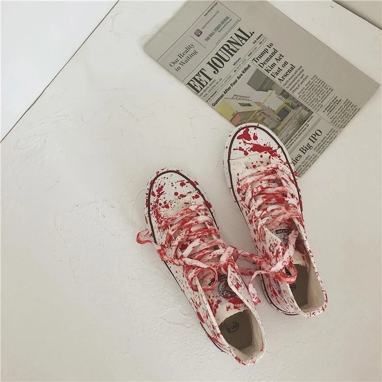 Trend Mens Canvas Shoes Cool Boys Board Shoes Colorful Graffiti Footwear Faux Blood-stained Male Sneakers Man's Vulcanized Shoes