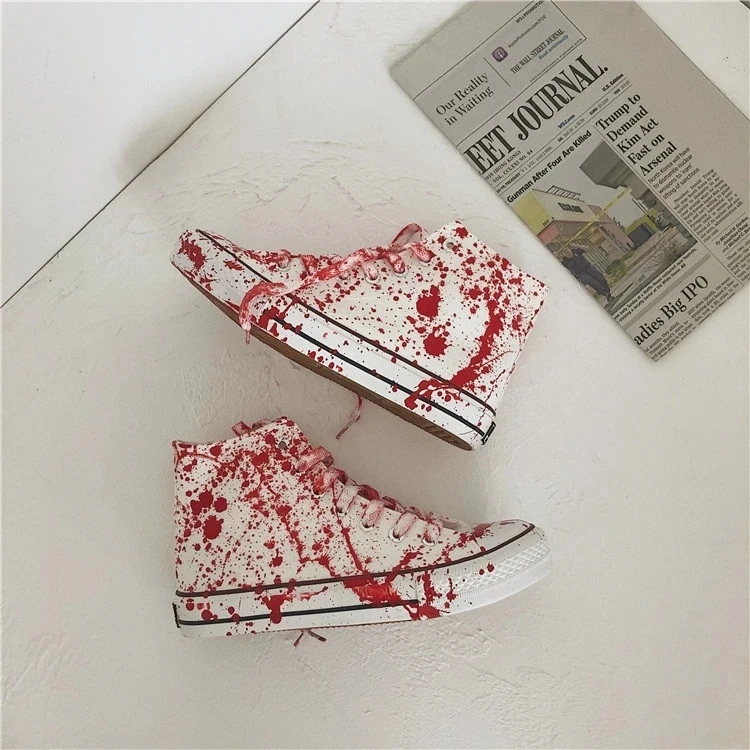 Trend Mens Canvas Shoes Cool Boys Board Shoes Colorful Graffiti Footwear Faux Blood-stained Male Sneakers Man's Vulcanized Shoes