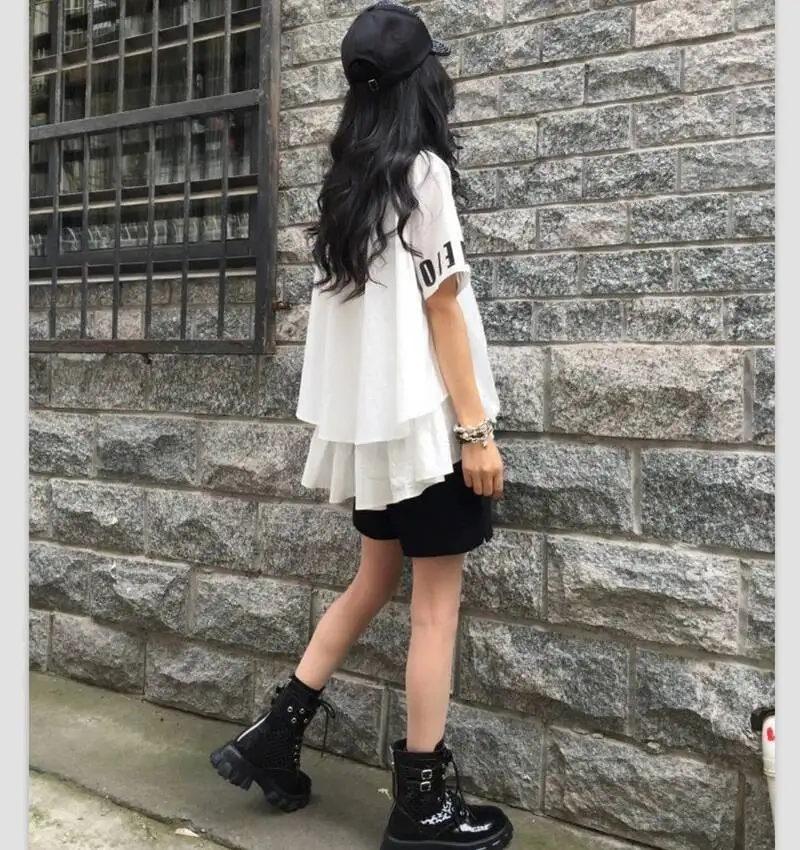 Amax luluE British Summer 2026 Design Ladies White Printed Vintage Blouses Womens Loose Short Sleeve Shirts Female Casual Tops