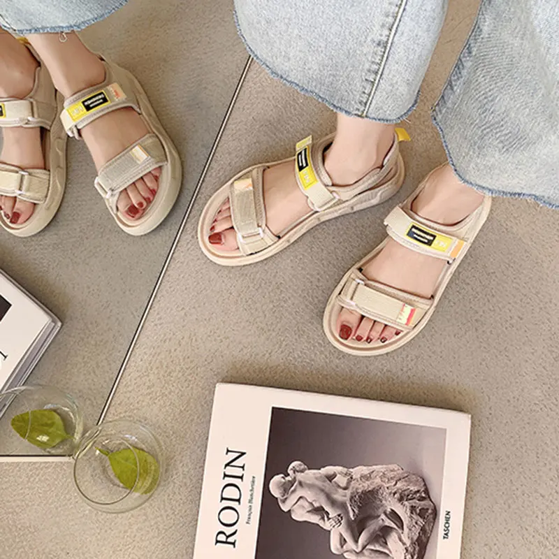 2023New Women's Sandals Fashion Thick Soled Non Slip Comfortable Outer Wear Seaside Sandalias for Summer Buckle Strap Beach