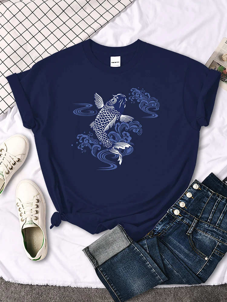 Tshirt For Woman Paper Cut Koi Good Luck Printing Womens T Shirt Kawaii Fashion Women Top Roud Neck Breathable Tshirts For Women