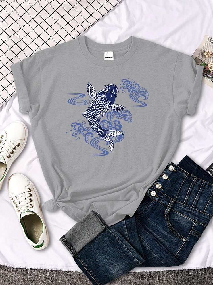 Tshirt For Woman Paper Cut Koi Good Luck Printing Womens T Shirt Kawaii Fashion Women Top Roud Neck Breathable Tshirts For Women