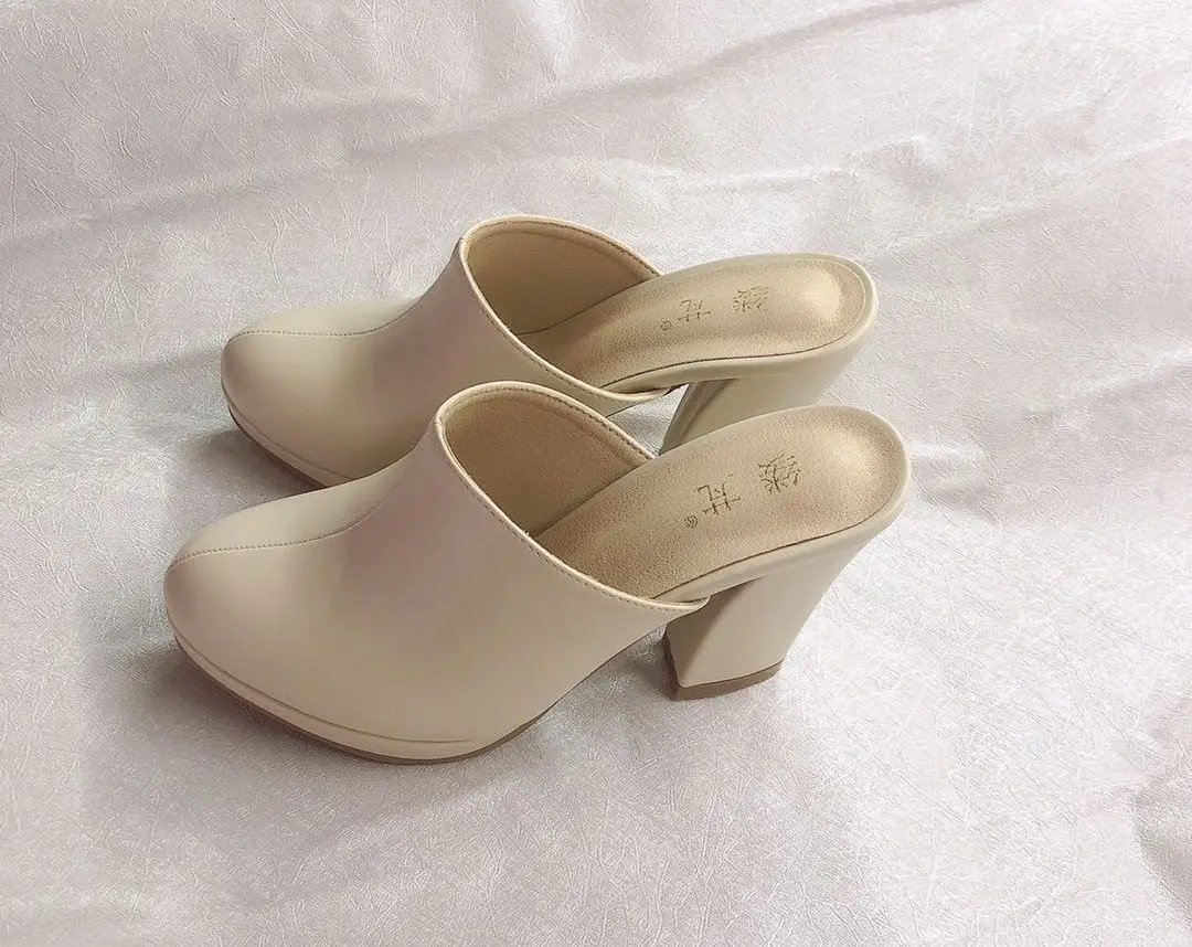 2024 New Summer Lady Mules Closed Toe Fashion 10 CM High Heel Slippers Woman Winter Fur Clogs Casual Sandals Black Shoes White