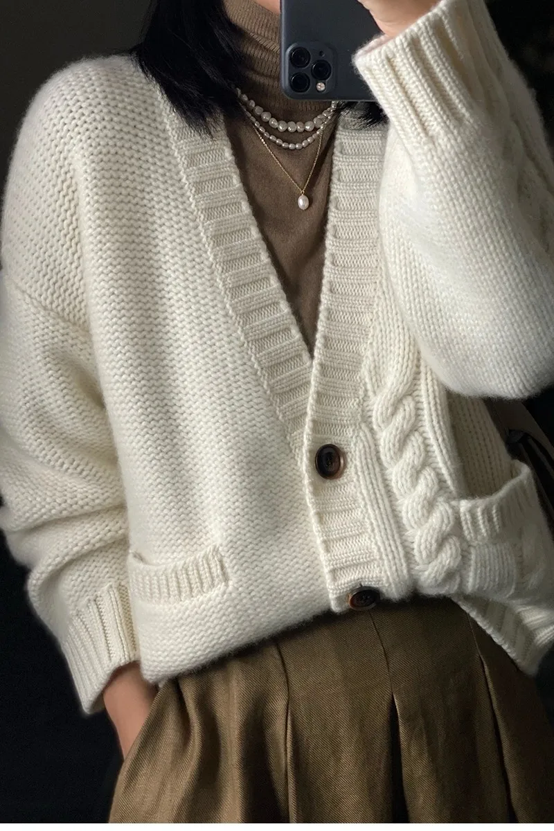 Autumn winter new fund pure cashmere cardigan female twist add thick sweater languid lazy wind loose sweater coat