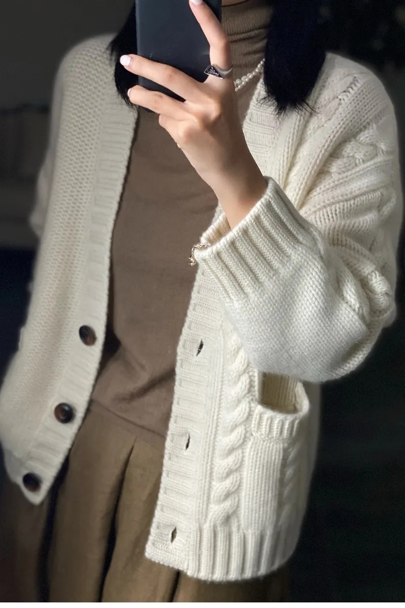 Autumn winter new fund pure cashmere cardigan female twist add thick sweater languid lazy wind loose sweater coat