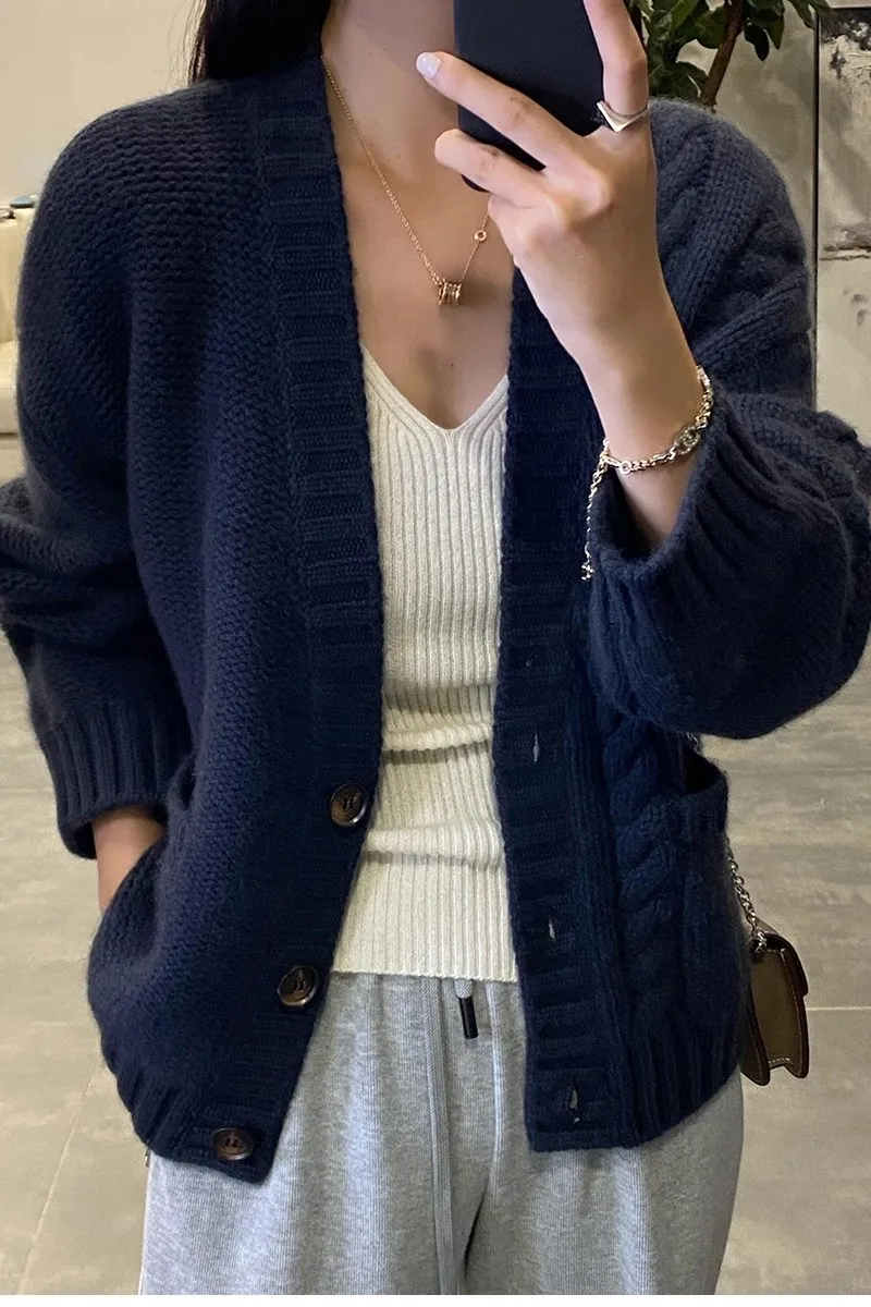 Autumn winter new fund pure cashmere cardigan female twist add thick sweater languid lazy wind loose sweater coat