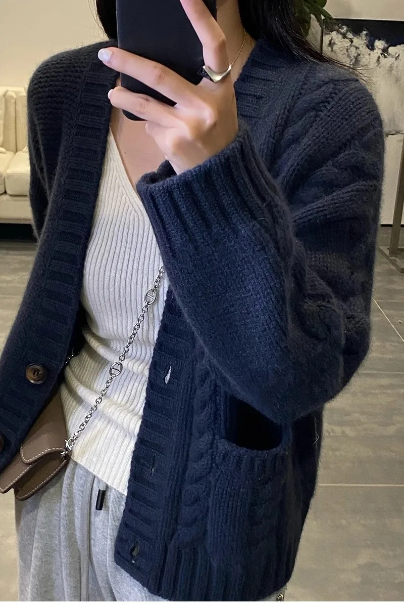 Autumn winter new fund pure cashmere cardigan female twist add thick sweater languid lazy wind loose sweater coat