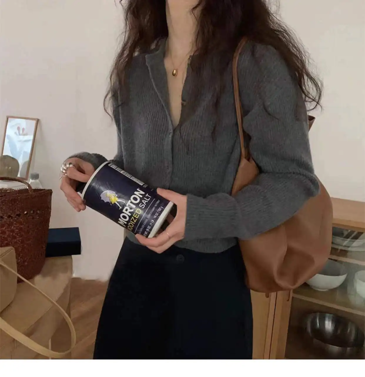 Fashion cashmere knit cardigan women spring and autumn new round collar Korean sweater loose short jacket sweater coat
