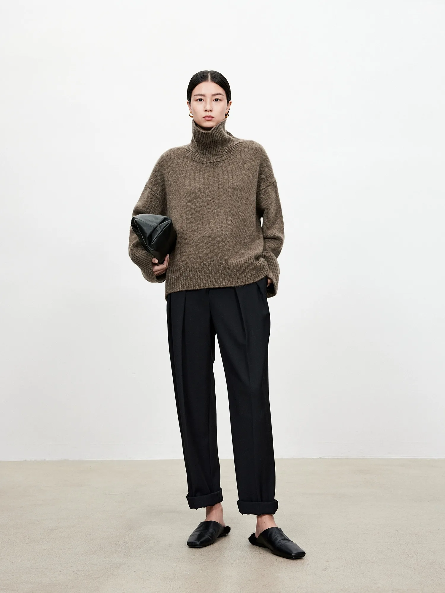 Turtleneck pure cashmere sweater female loose and thick languid lazy wind pullover sweater knitting base WOOL sweater